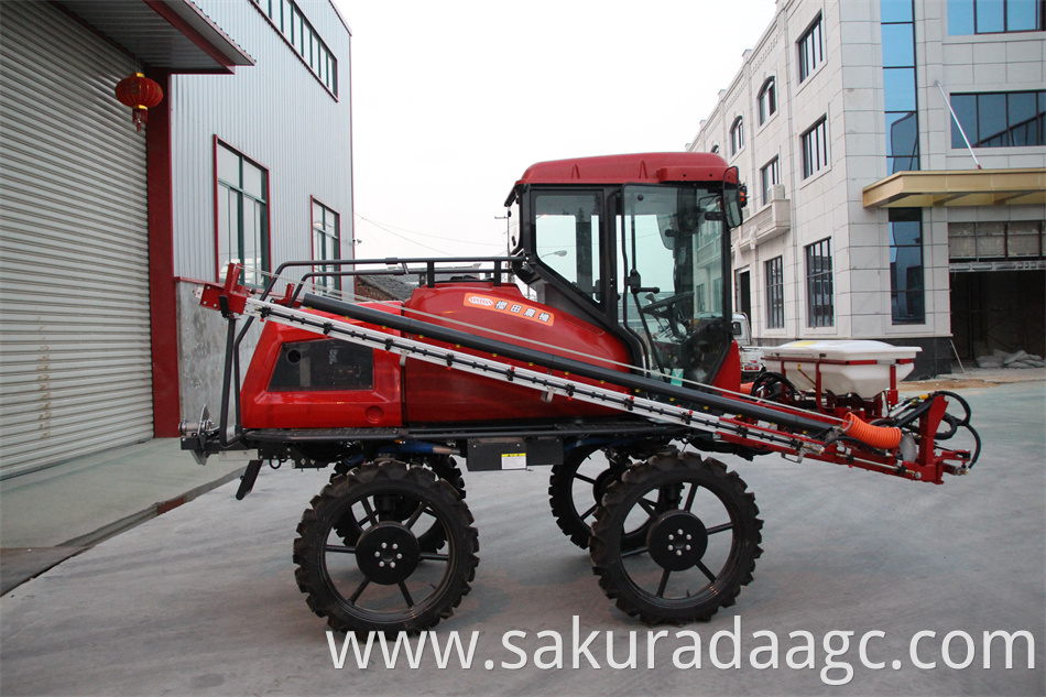 Self-propelled Boom Sprayer with Rice